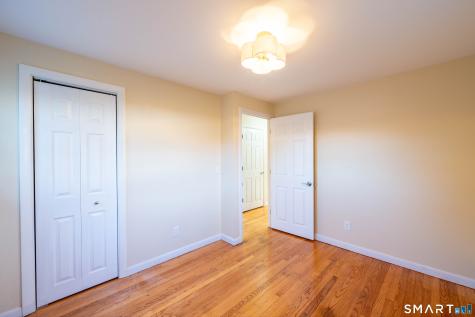 22 Oak Drive North Stonington CT 06359