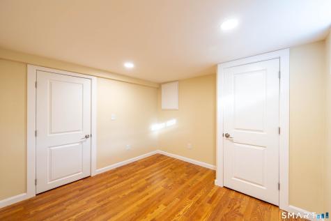 22 Oak Drive North Stonington CT 06359