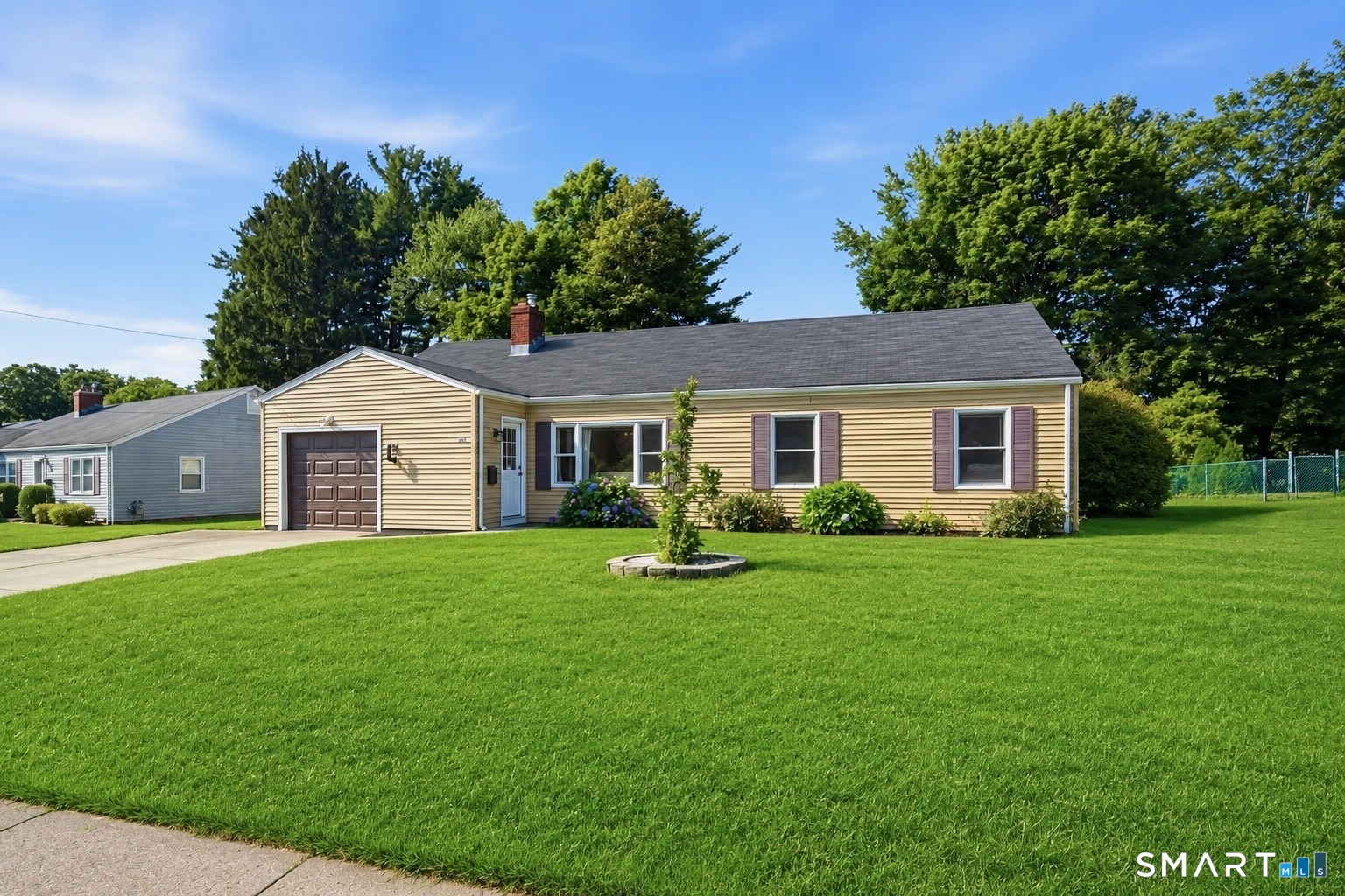 82 Weaver Road Manchester CT 06042