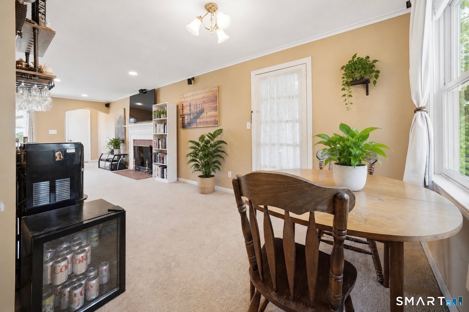 82 Weaver Road Manchester CT 06042