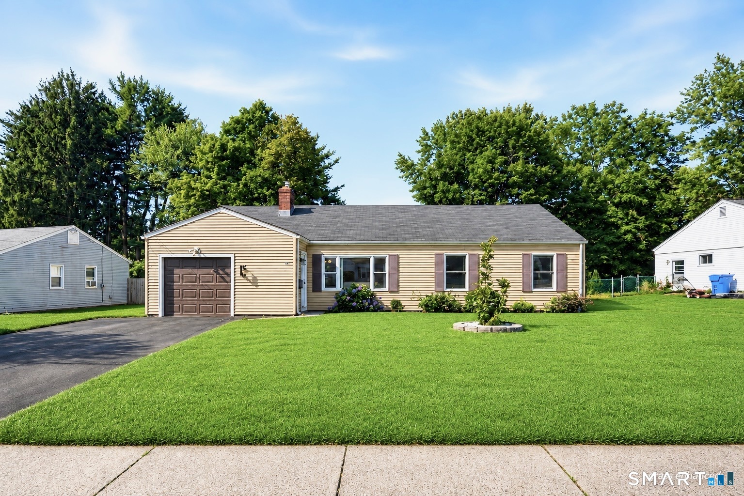 82 Weaver Road Manchester CT 06042