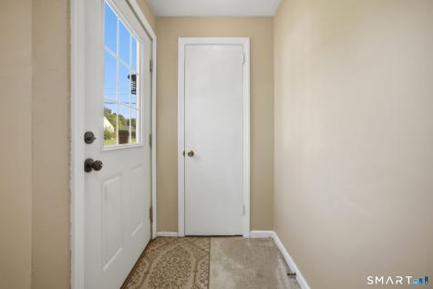 82 Weaver Road Manchester CT 06042
