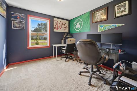 82 Weaver Road Manchester CT 06042