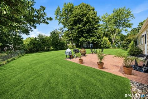 82 Weaver Road Manchester CT 06042