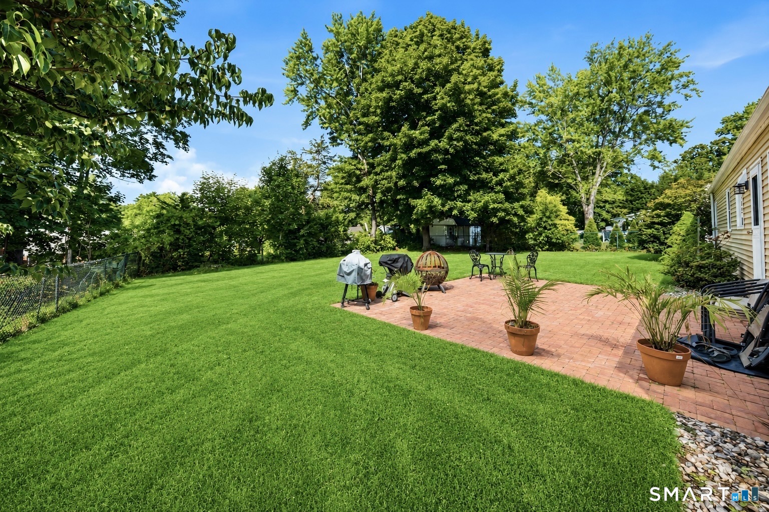 82 Weaver Road Manchester CT 06042