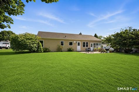 82 Weaver Road Manchester CT 06042