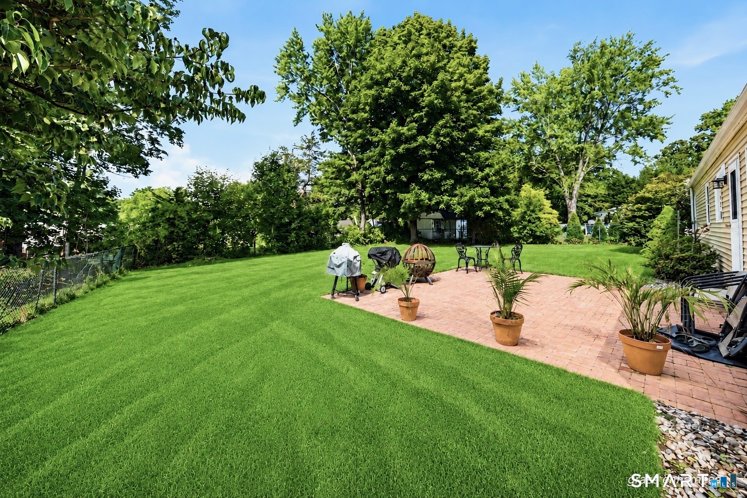 82 Weaver Road Manchester CT 06042