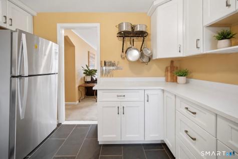 82 Weaver Road Manchester CT 06042
