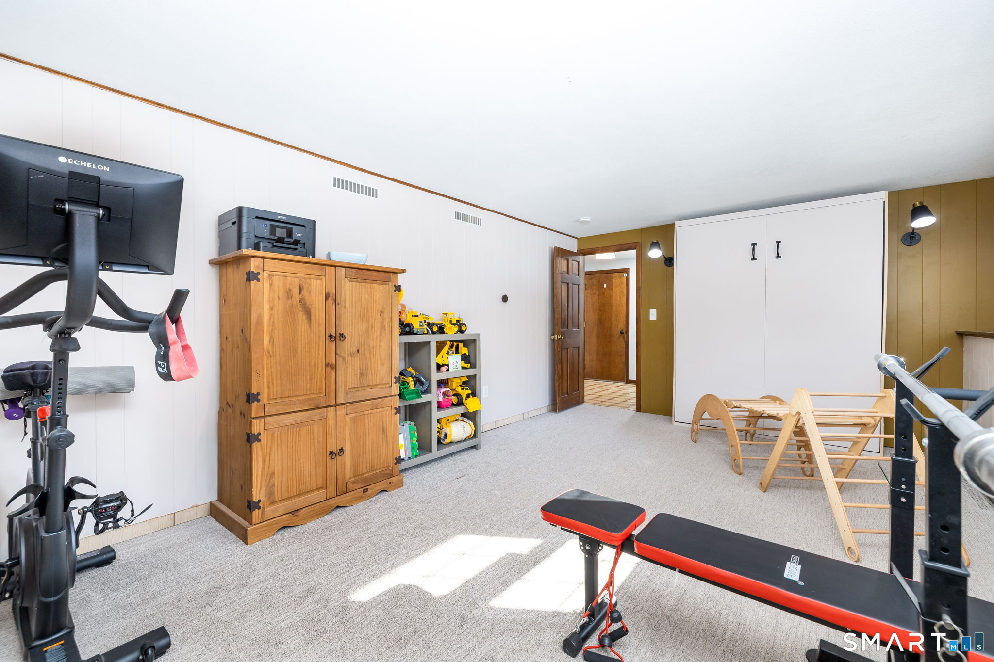 95 Lakewood South Circle Manchester CT 06040