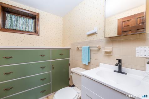 95 Lakewood South Circle Manchester CT 06040