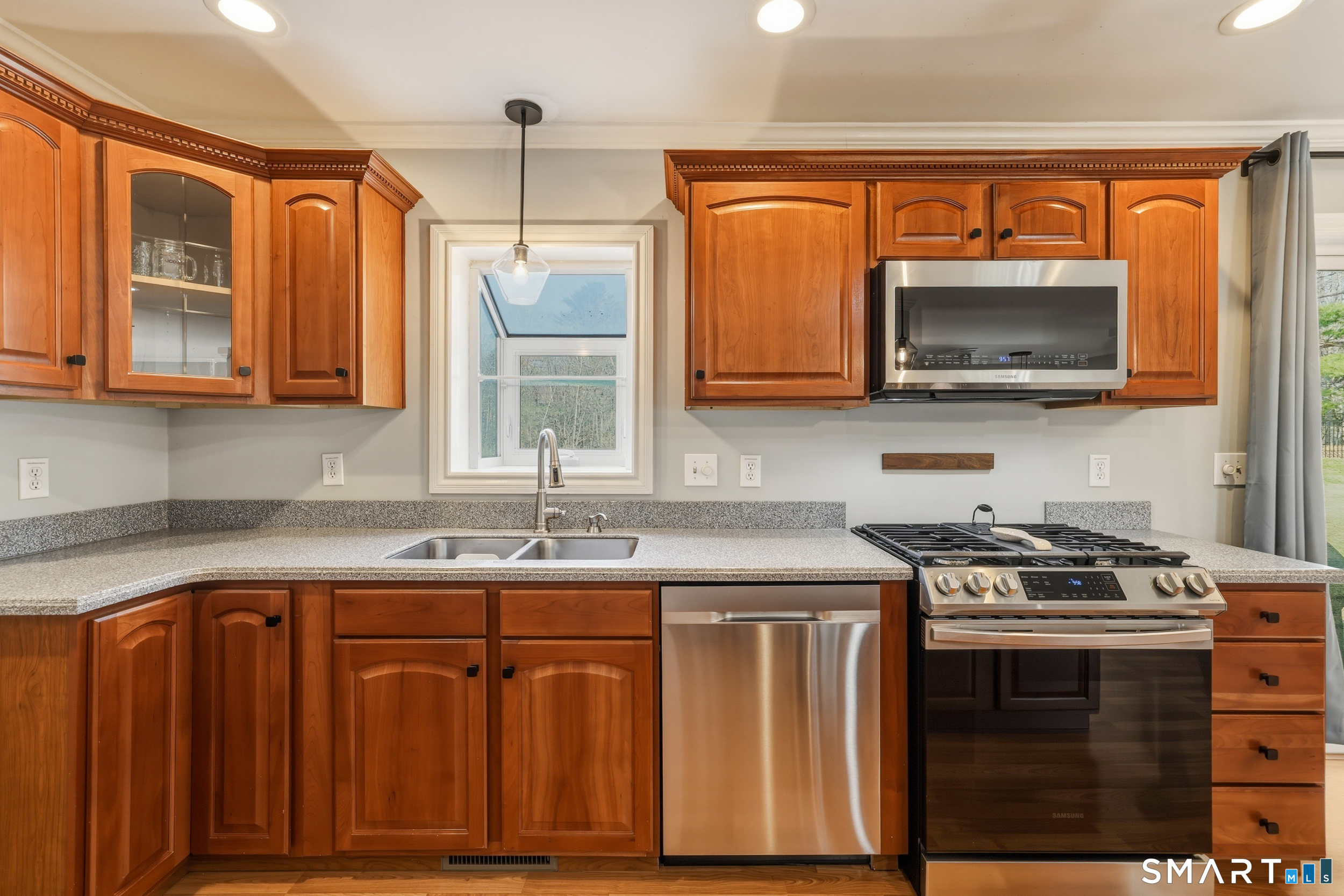 129 North Mountain Road Canton CT 06019