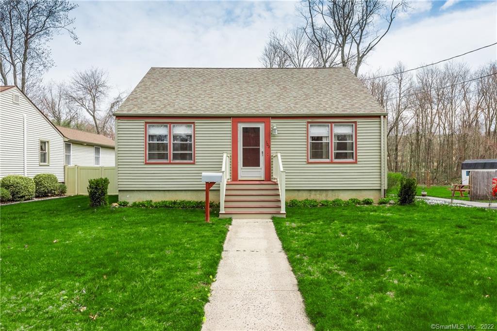 102 Woodhouse Avenue Wallingford CT 06492