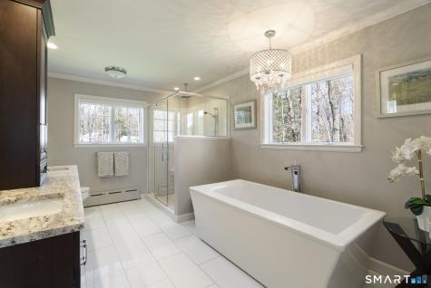 29 Woodland Drive Avon CT 06001