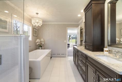 29 Woodland Drive Avon CT 06001