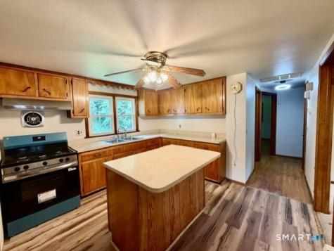 18 Hillside Street Danbury CT 06810