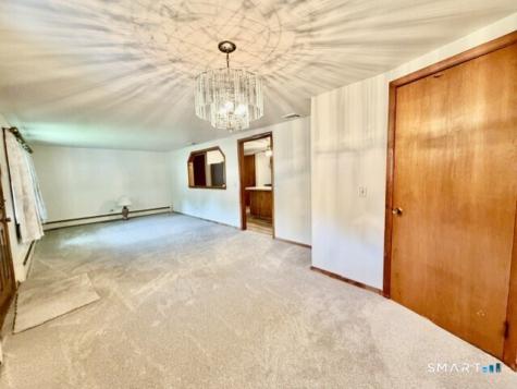 18 Hillside Street Danbury CT 06810