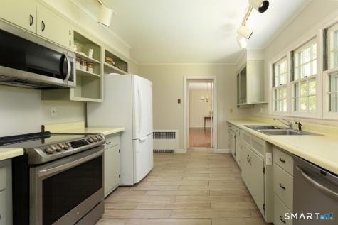 22 Robin Hill Lane Salisbury CT 06039