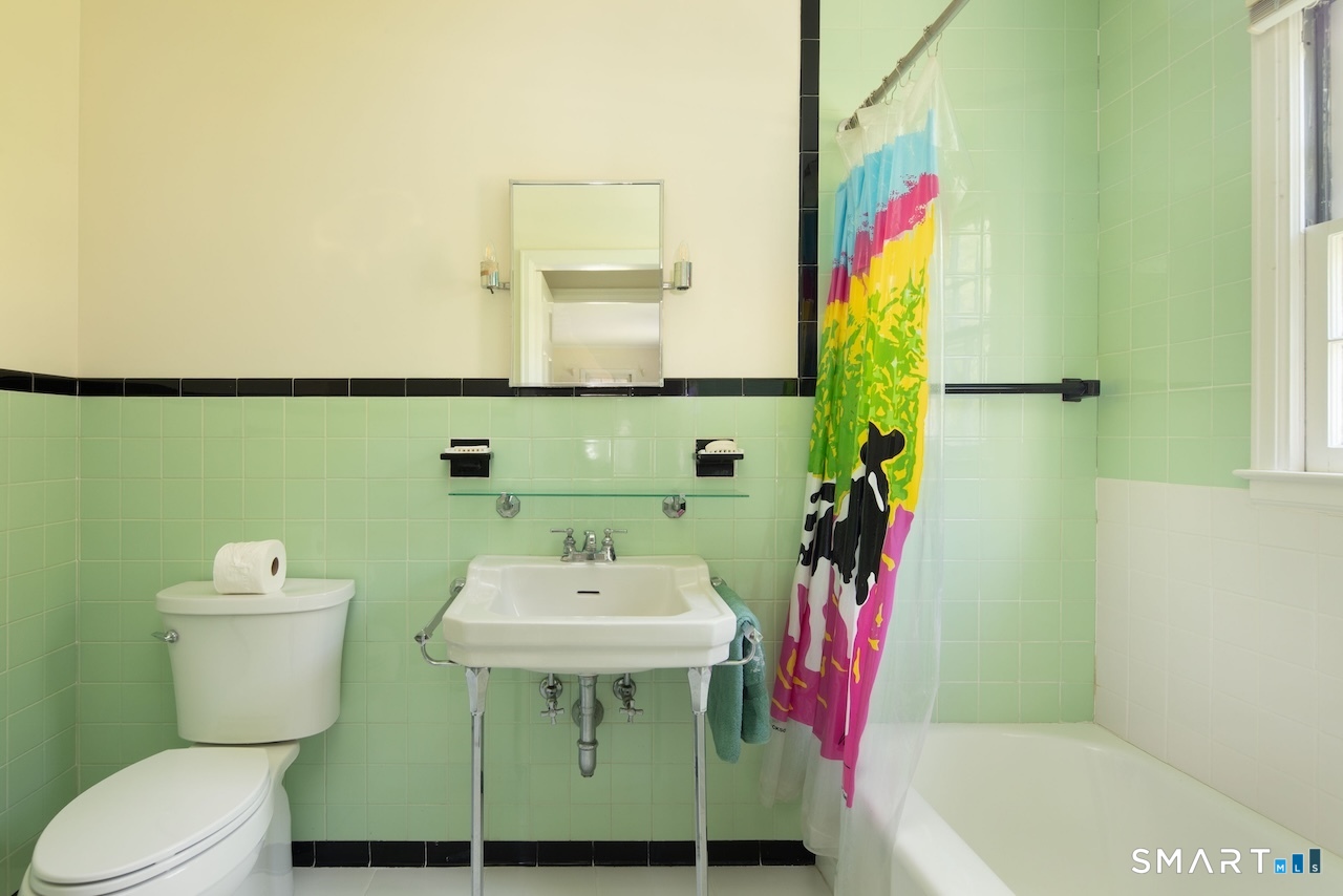 22 Robin Hill Lane Salisbury CT 06039
