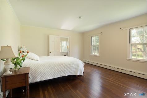 22 Robin Hill Lane Salisbury CT 06039