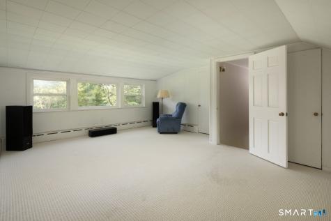 22 Robin Hill Lane Salisbury CT 06039