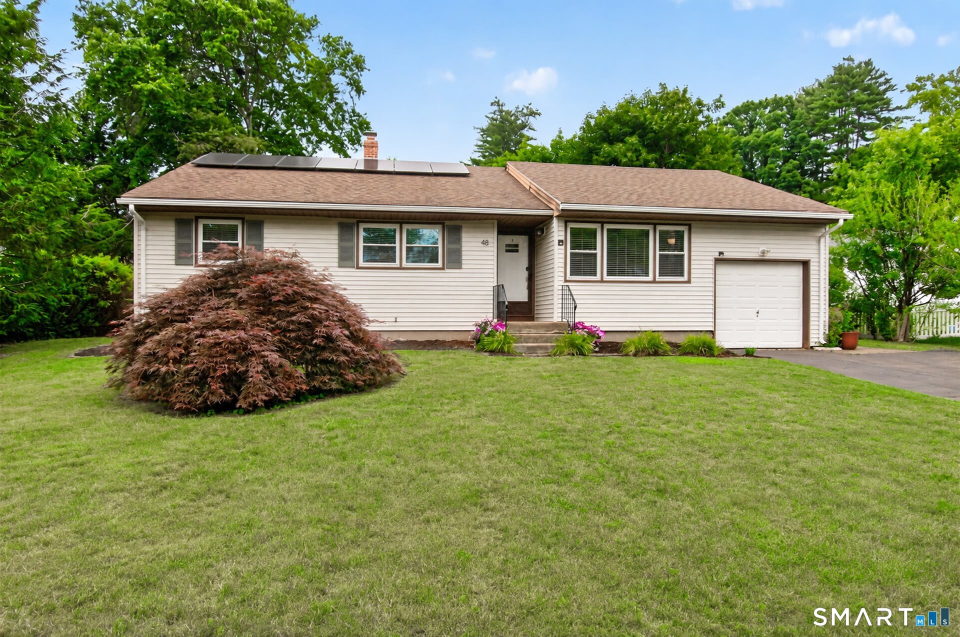 48 East Maxwell Drive West Hartford CT 06107