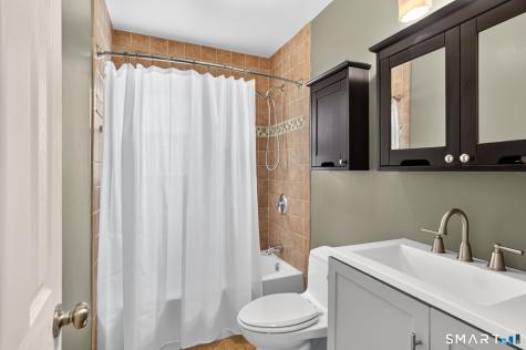 48 East Maxwell Drive West Hartford CT 06107