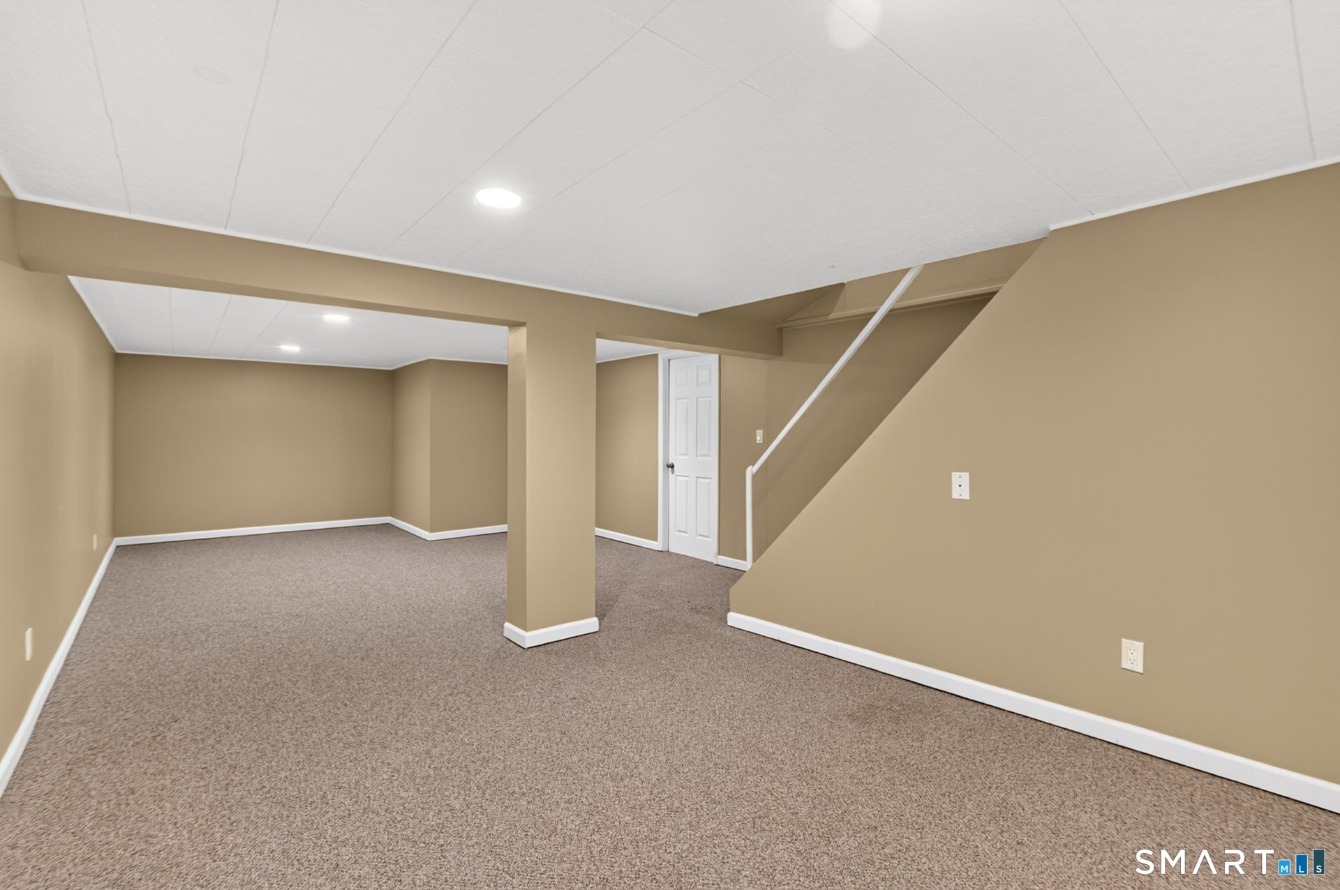 48 East Maxwell Drive West Hartford CT 06107