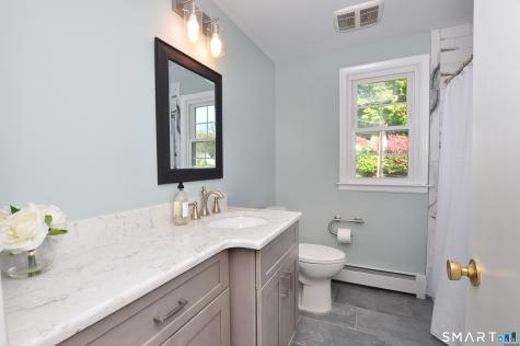 8 Peppercorn Lane East Granby CT 06026