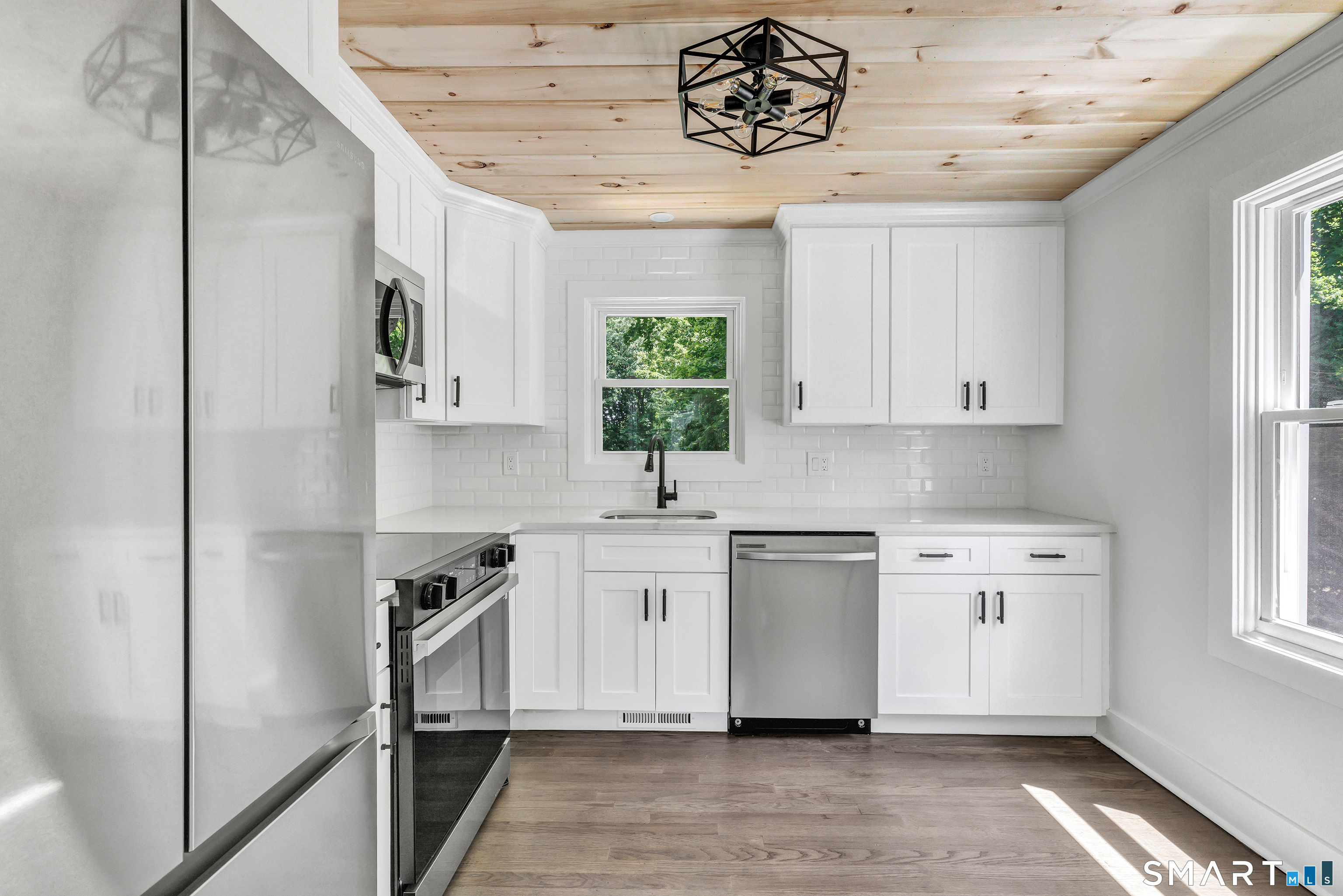 21 Meadow Street Milford CT 06460