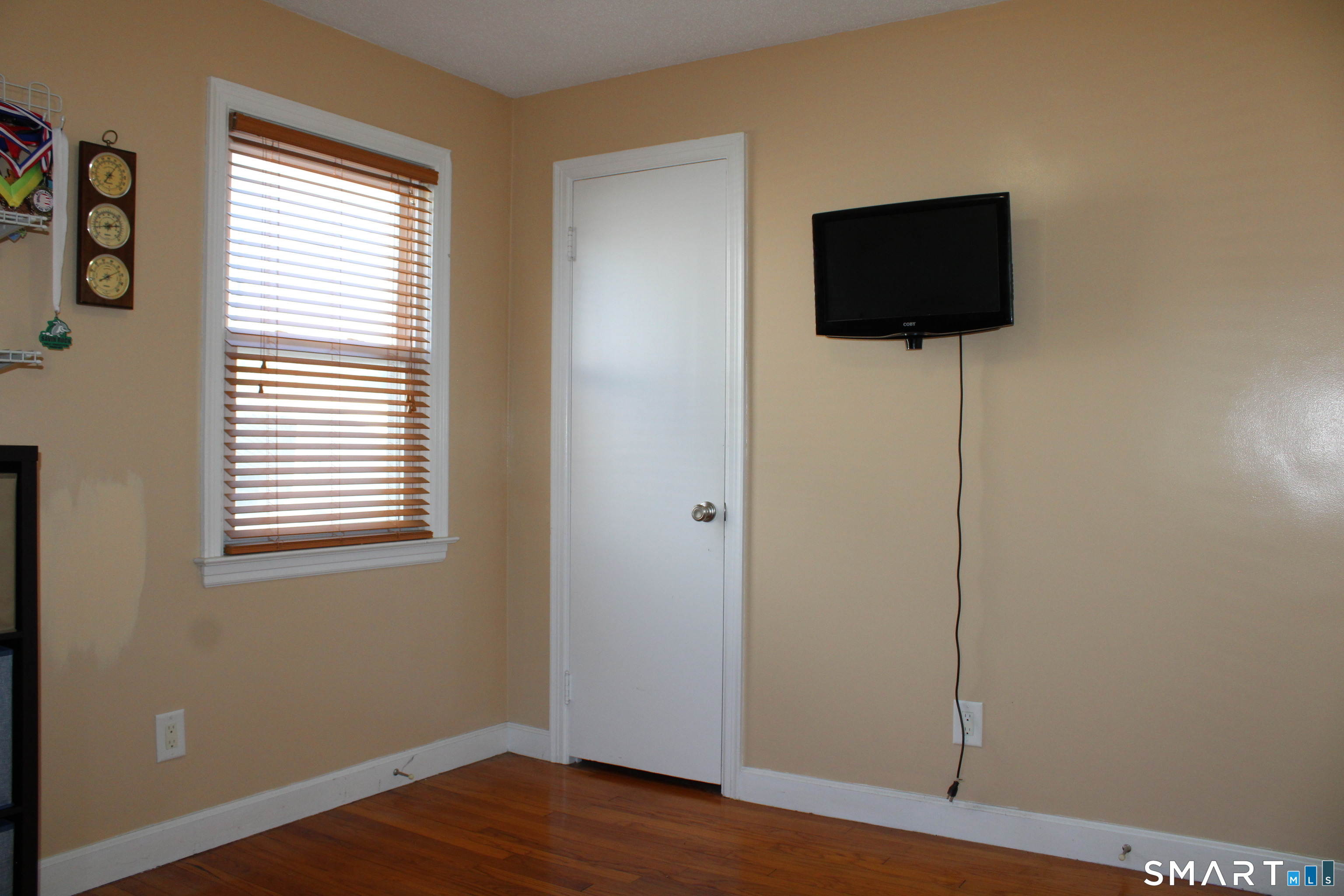 76 Woodmont Road West Haven CT 06516