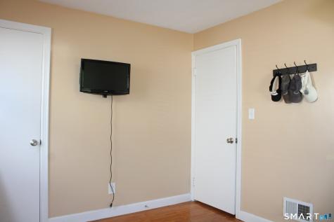 76 Woodmont Road West Haven CT 06516
