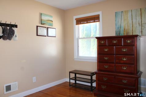 76 Woodmont Road West Haven CT 06516