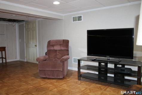 76 Woodmont Road West Haven CT 06516