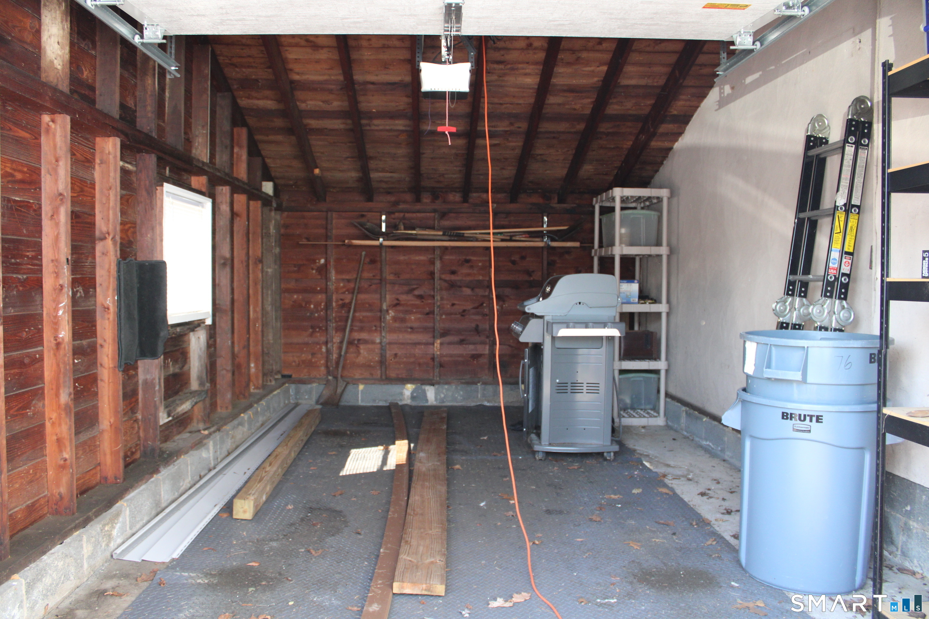 76 Woodmont Road West Haven CT 06516
