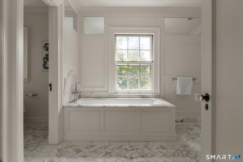 33 Sycamore Road West Hartford CT 06117