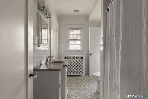 33 Sycamore Road West Hartford CT 06117