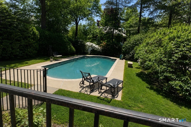 33 Sycamore Road West Hartford CT 06117