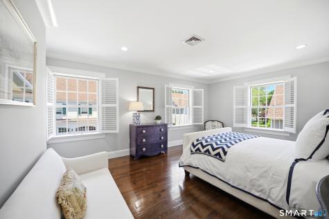 333 West Avenue Darien CT 06820