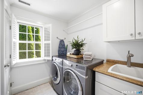 333 West Avenue Darien CT 06820