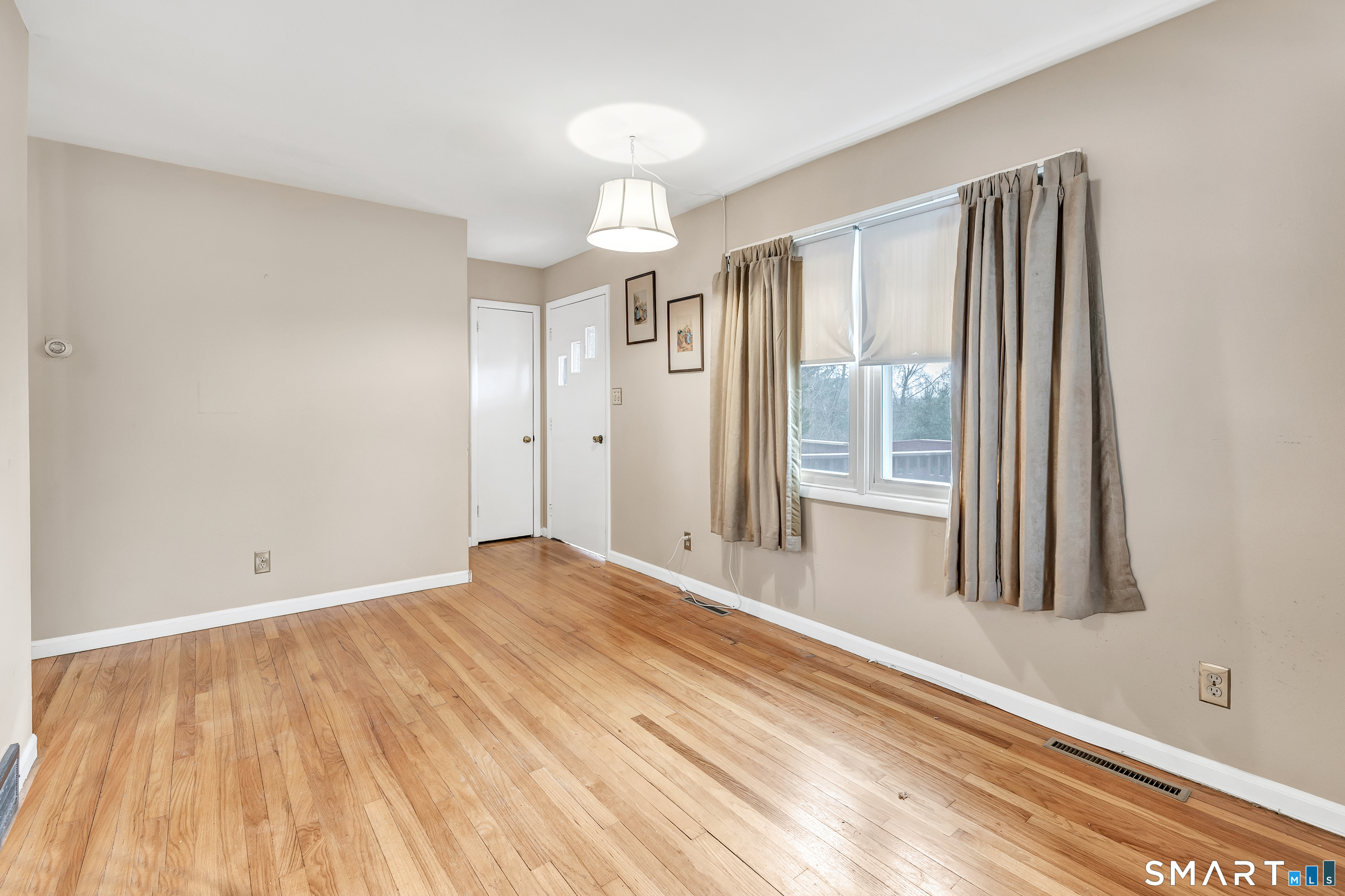 11 Manton Street Shelton CT 06484