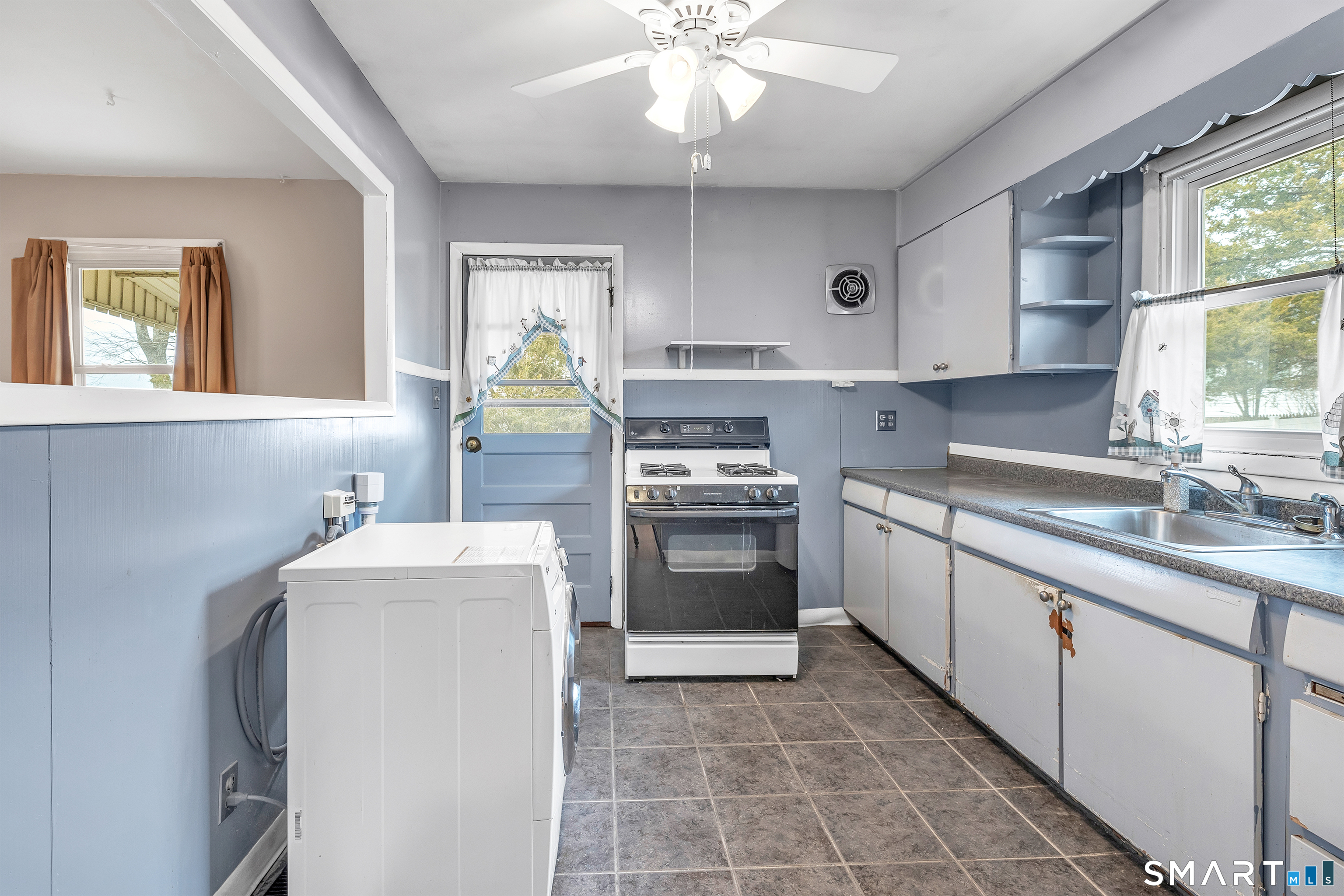 11 Manton Street Shelton CT 06484