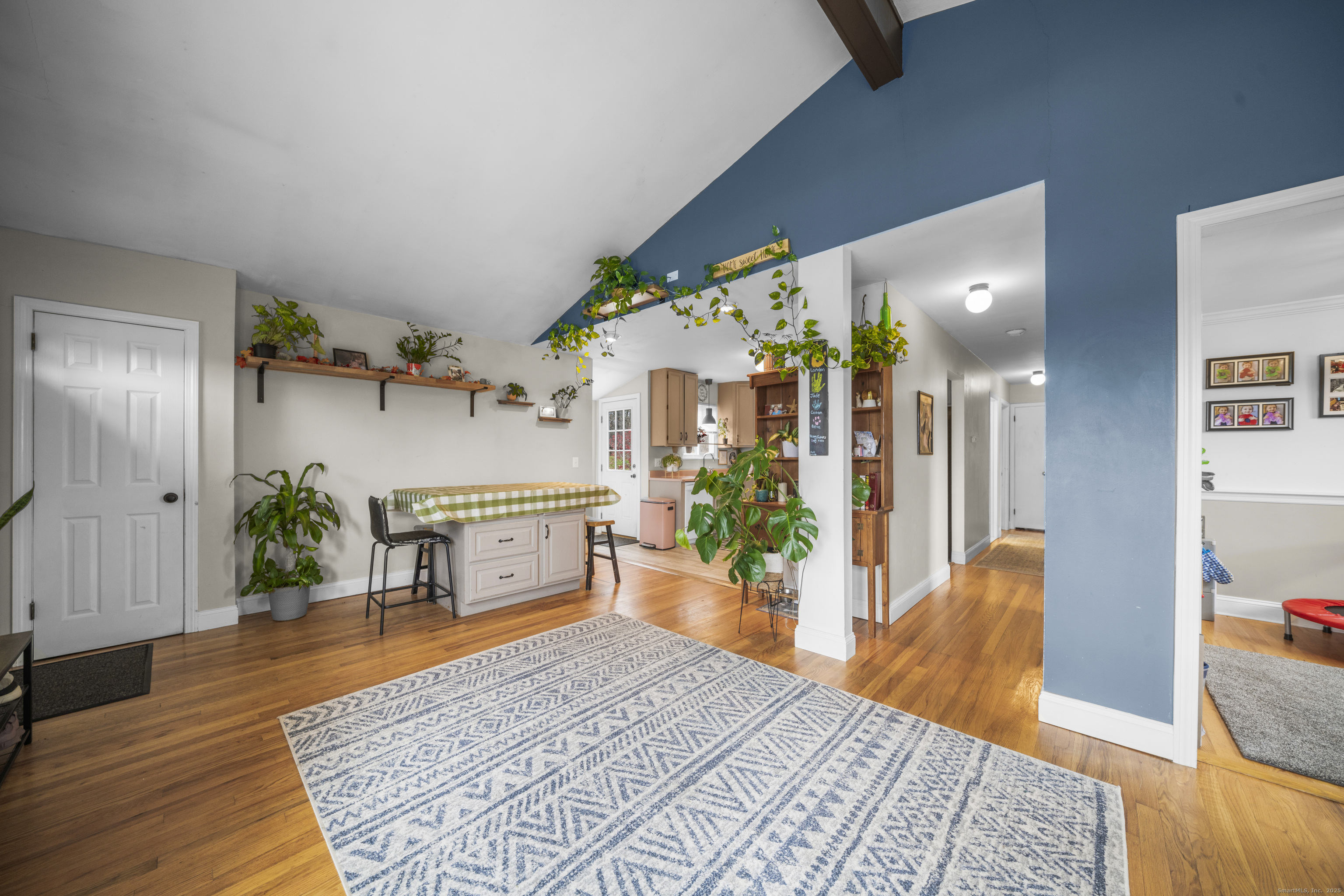 19 Thomas Street Windsor Locks CT 06096