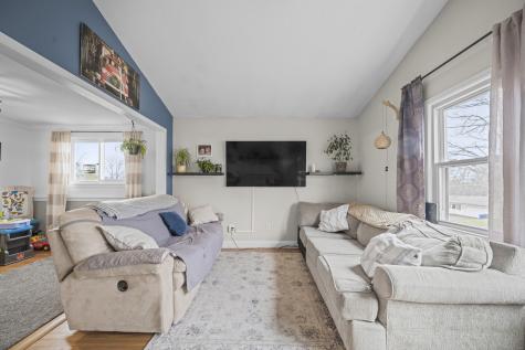 19 Thomas Street Windsor Locks CT 06096