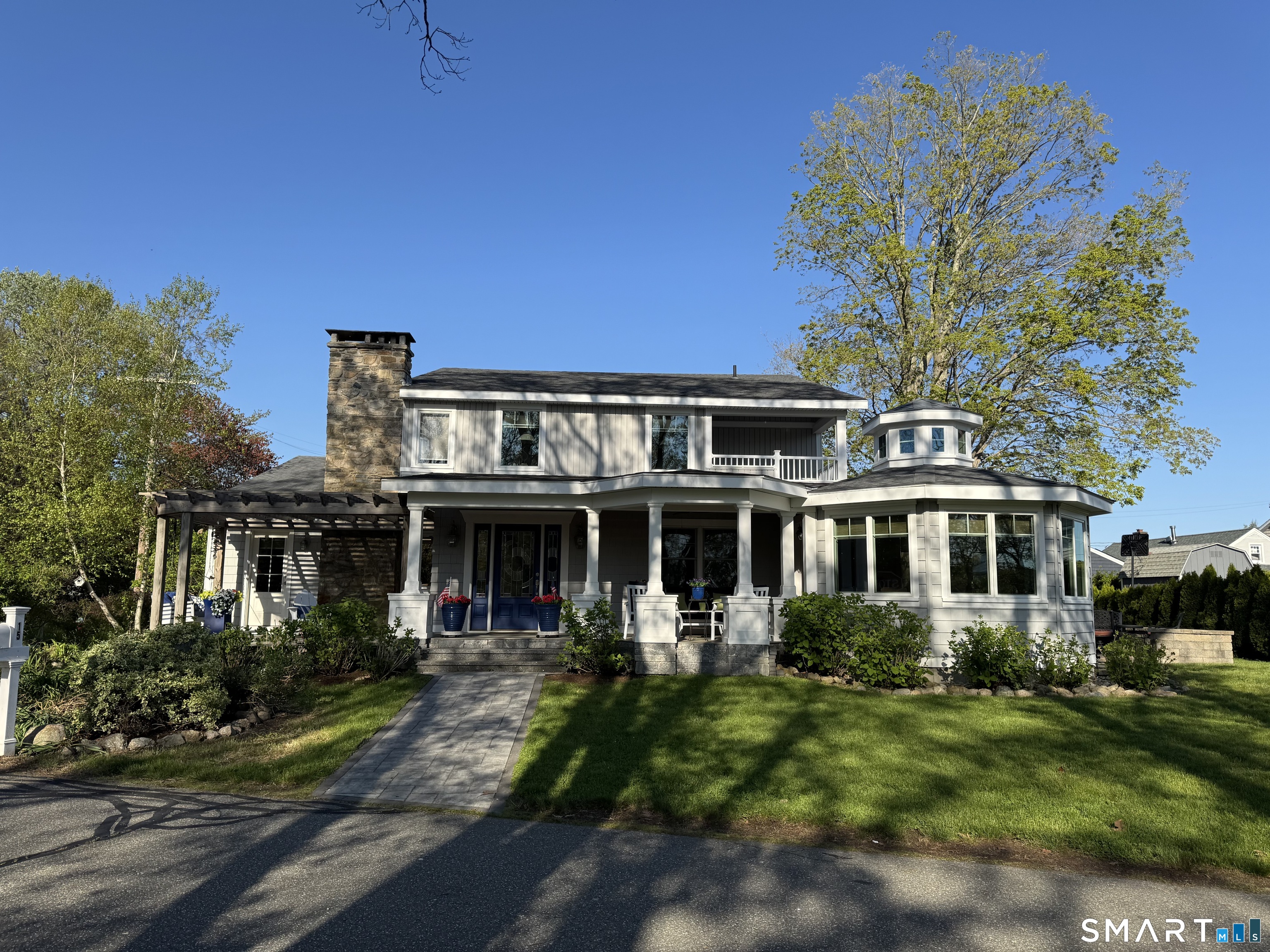 15 Lake Shore Drive East Lyme CT 06357
