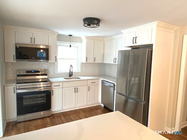 94 Ludlow Road Windsor CT 06095
