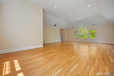 12 Woodbine Way Stamford CT 06903