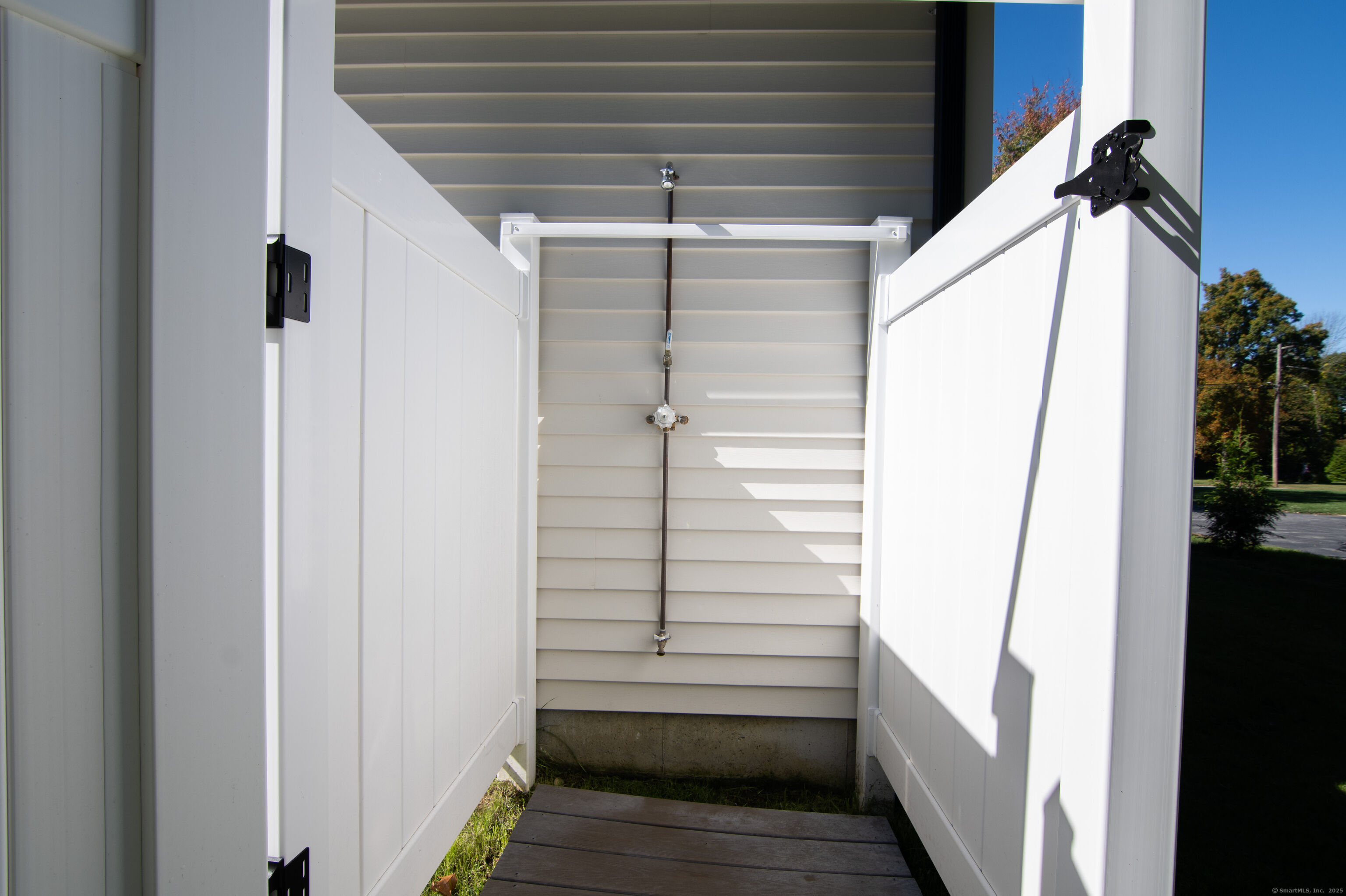 12 Walas Road Plainfield CT 06354