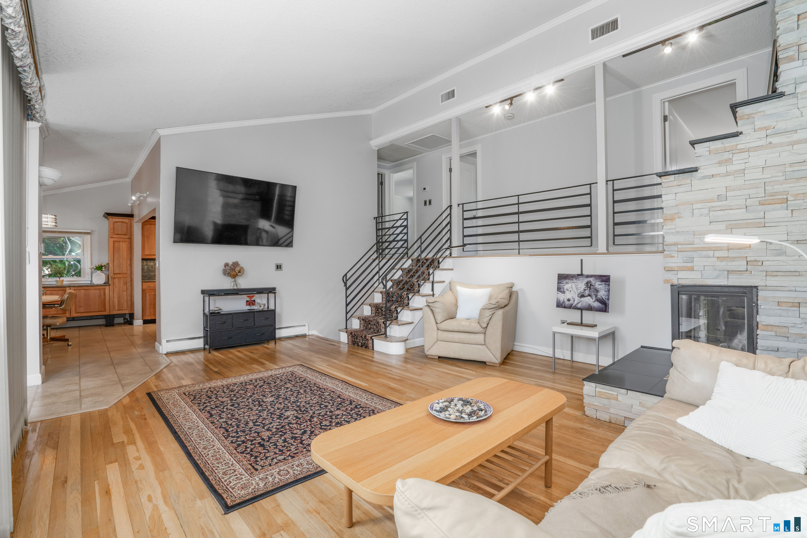 200 Mohegan Drive West Hartford CT 06117