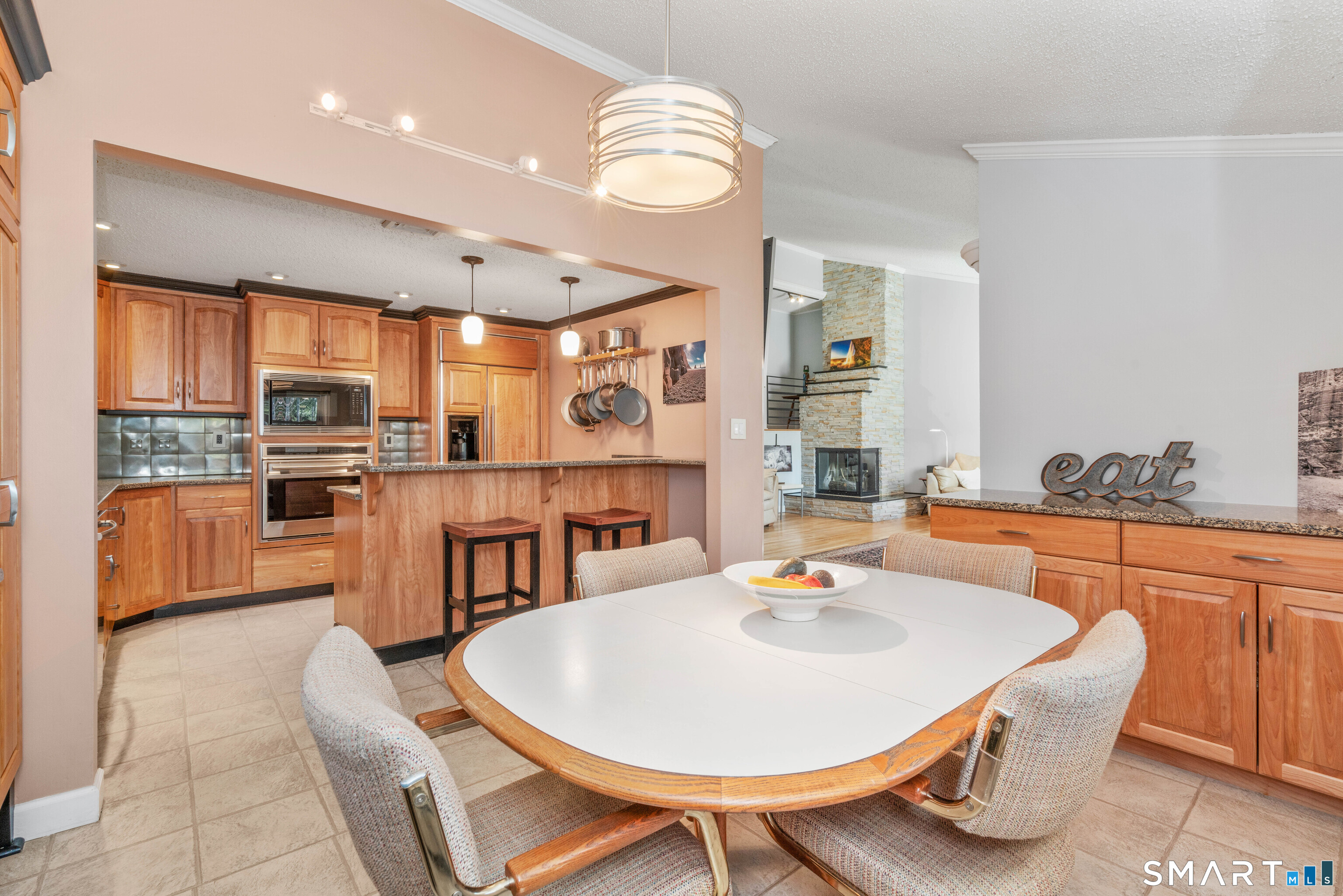 200 Mohegan Drive West Hartford CT 06117