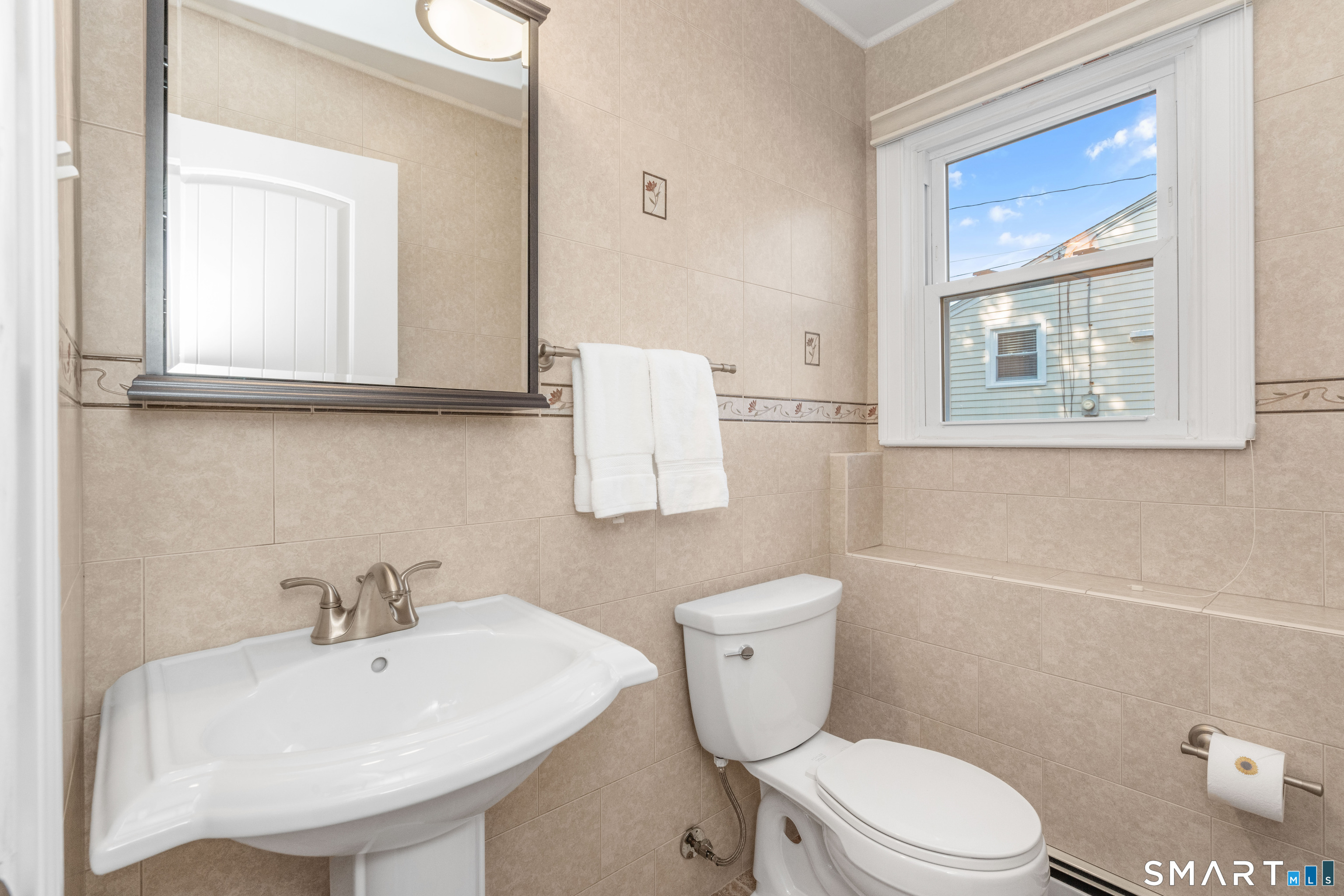 200 Mohegan Drive West Hartford CT 06117